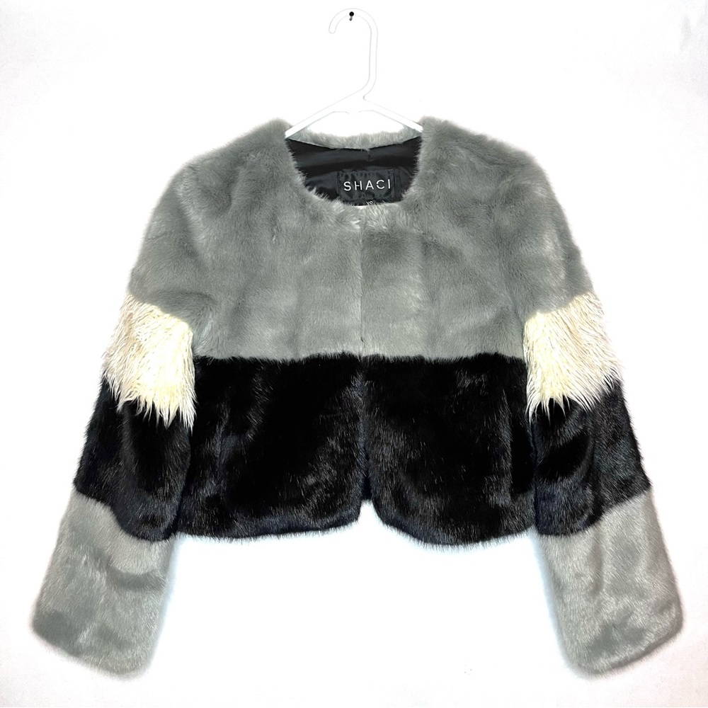 SHACI Women XS Faux Fur Cropped Coat Vail Grey White Black Mob‎ Wife Disco